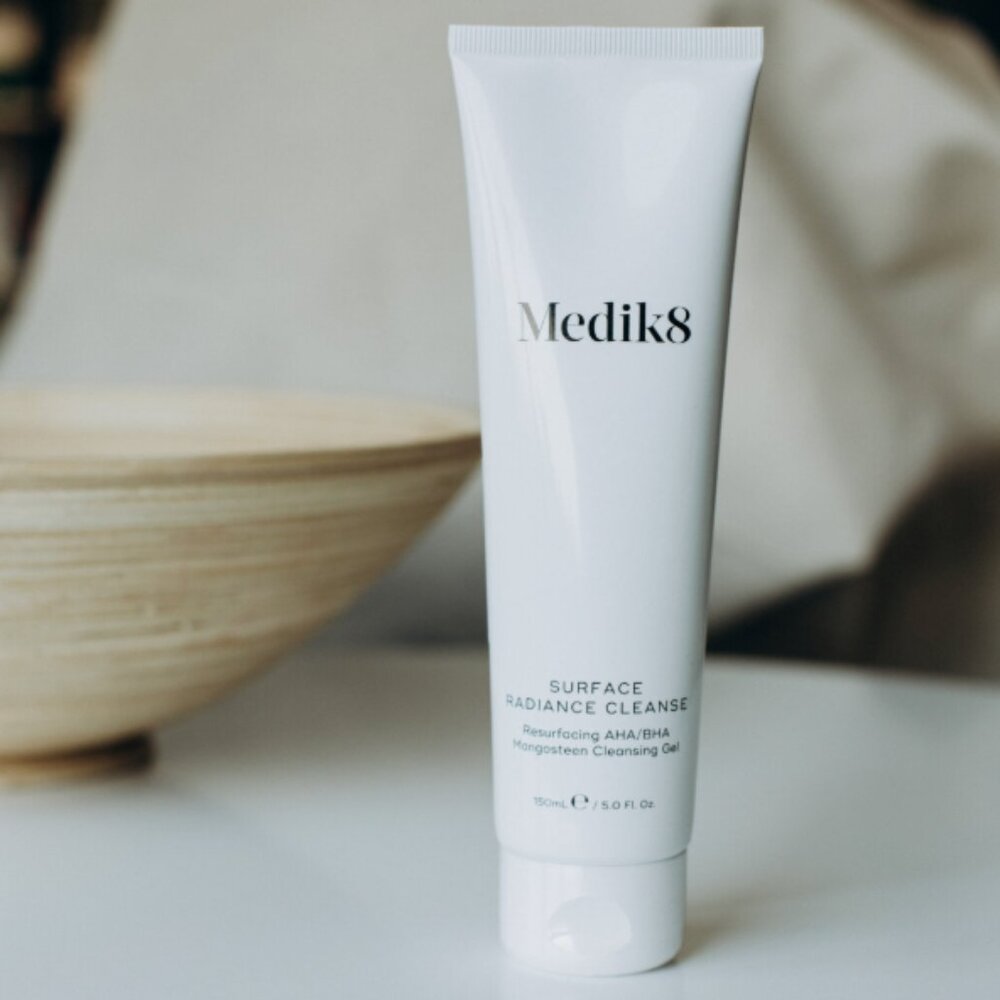❣️2/$36 NEW Medik8 Surface Radiance Cleanse Resurfacing Gel Full Size $27.00 - Picture 12 of 14